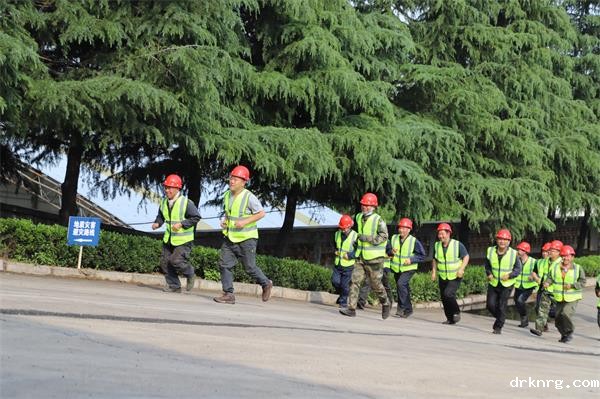 1714439618875795.jpg 1714439618875795.jpg